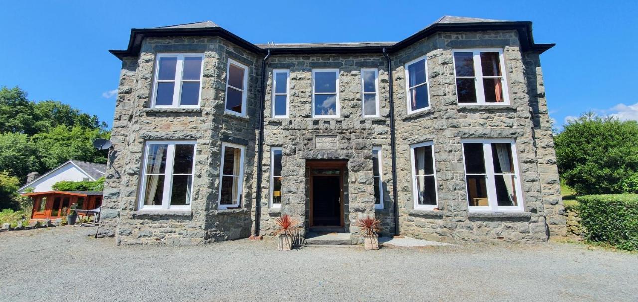 Large Mach Apartment At Pen Y Coed Hall Dolgellau Eksteriør bilde